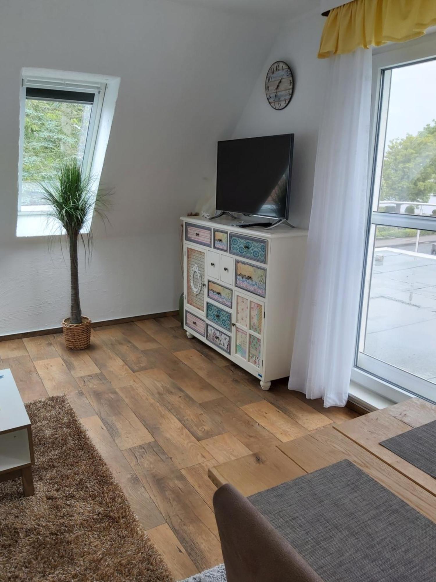Ferienwohnung Yachthafen De Lorenzo Carolinensiel Buitenkant foto