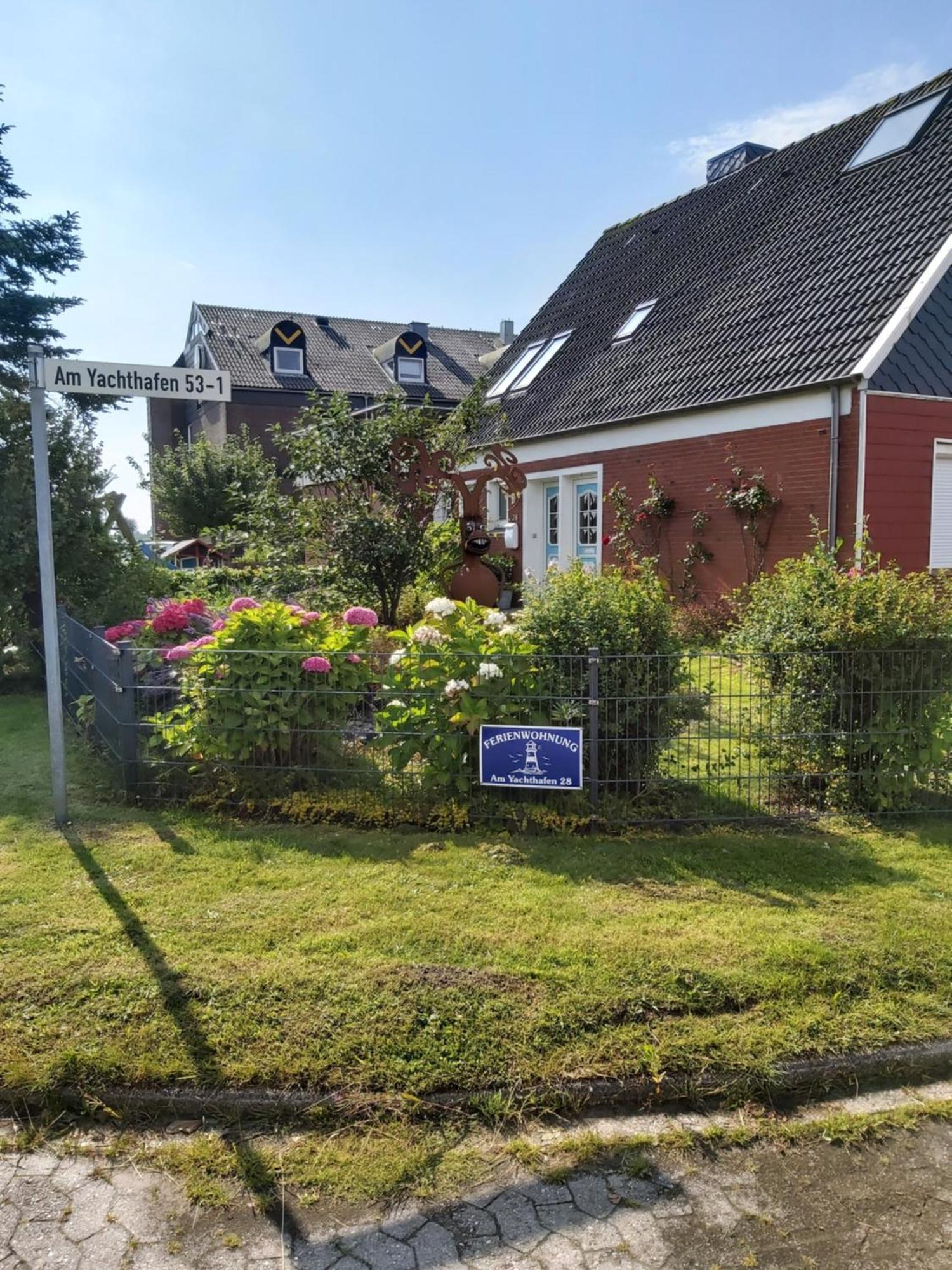 Ferienwohnung Yachthafen De Lorenzo Carolinensiel Buitenkant foto